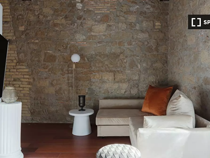 Immagine 10 di Appartamento in affitto  in Via del Collegio Capranica a Roma