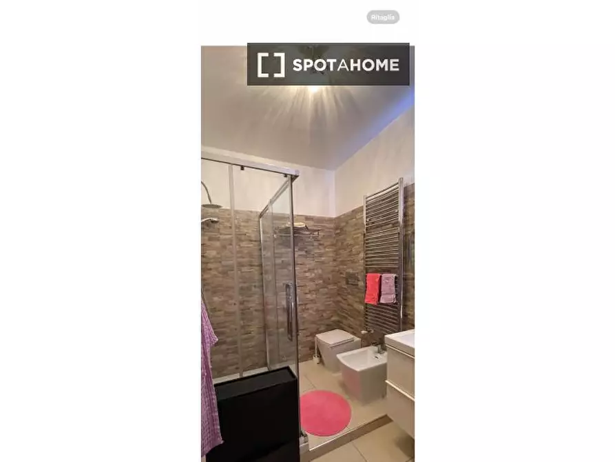 Immagine 10 di Camera condivisa in affitto  in Via Nomentana a Roma