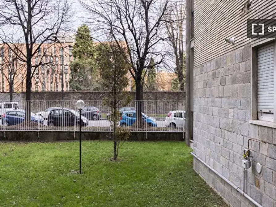 Immagine 17 di Camera condivisa in affitto  in Via Pasquale Fornari a Milano