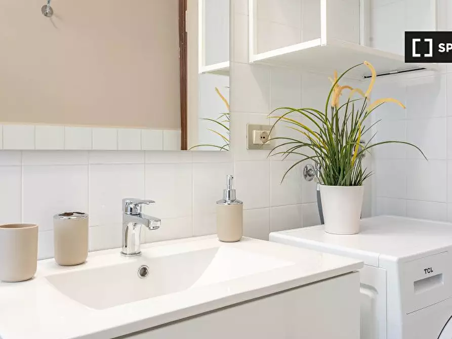 Immagine 18 di Camera condivisa in affitto  in Via Giovanni Cagliero a Milano