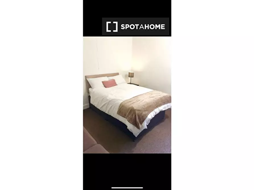 Immagine 12 di Camera condivisa in affitto  in Southfield Rd a Hounslow