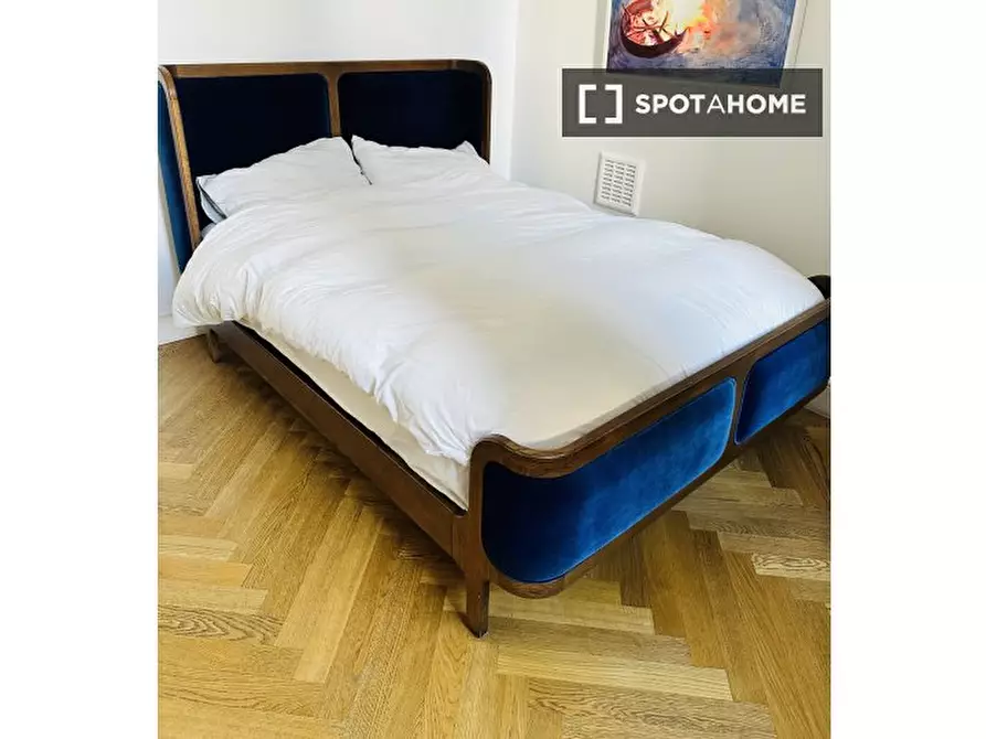 Immagine 12 di Appartamento in affitto  in Finborough Road a Kensington