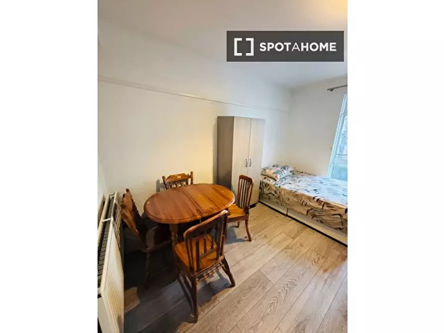 Immagine 5 di Camera condivisa in affitto  in Elmington Rd a Camberwell