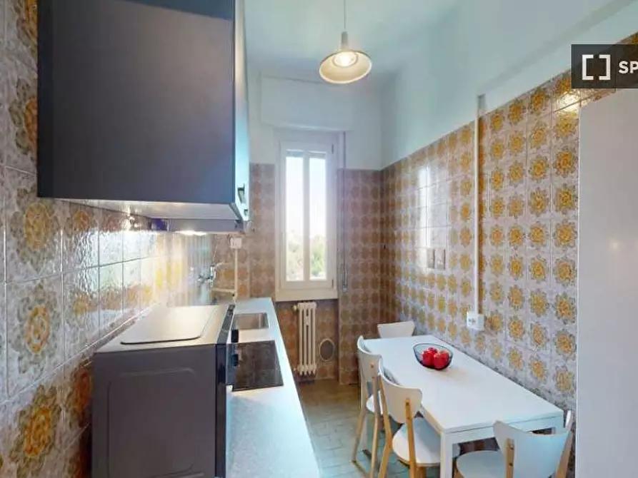 Immagine 1 di Camera condivisa in affitto  in Via Luigi Bertelli a Milano