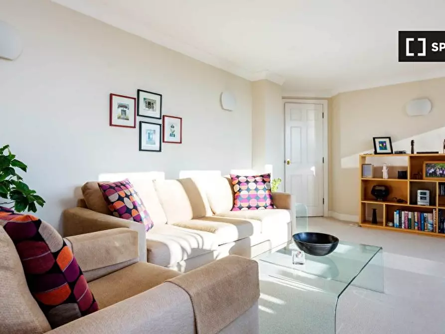 Immagine 2 di Appartamento in affitto  in Flat Blazer Court a Paddington