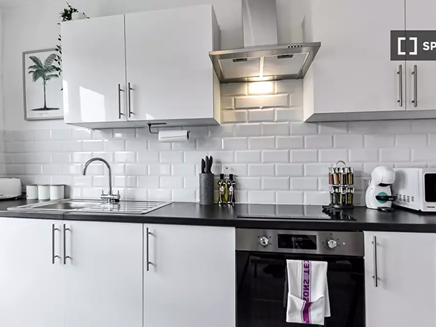Immagine 14 di Appartamento in affitto  in Beechfield Rd a Hackney