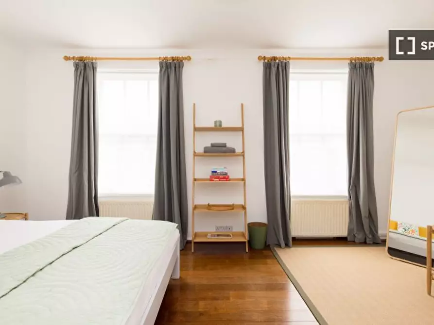 Immagine 9 di Appartamento in affitto  in Gloucester Avenue a Camden Town