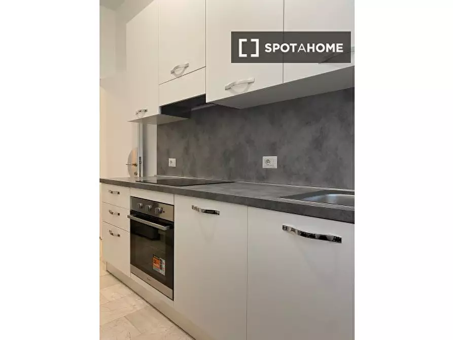 Immagine 3 di Appartamento in affitto  in Via Alberto Caroncini a Milano