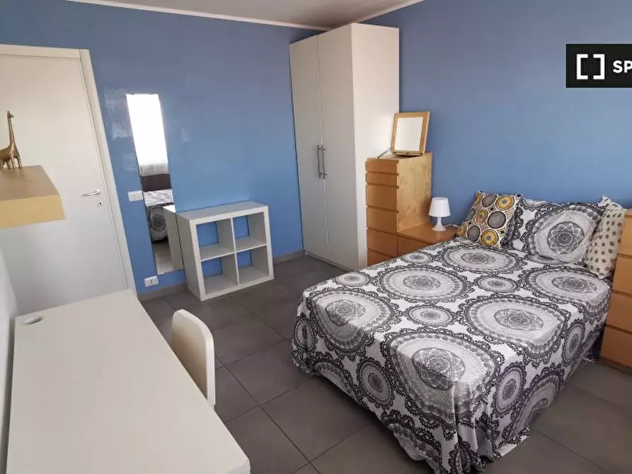 Immagine 3 di Camera condivisa in affitto  in Via Fabio Numerio a Roma