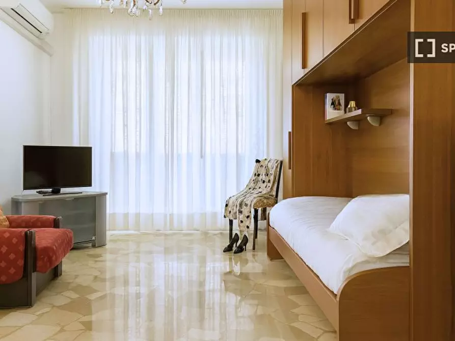 Immagine 14 di Appartamento in affitto  in Via Eugenio Villoresi a Milano