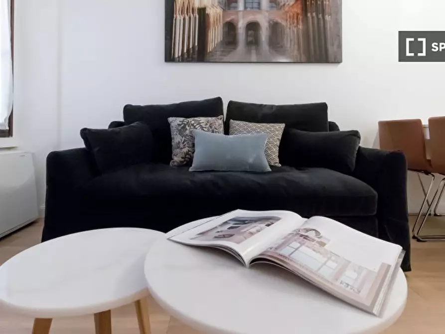 Immagine 8 di Appartamento in affitto  in Via Vigevano a Milano