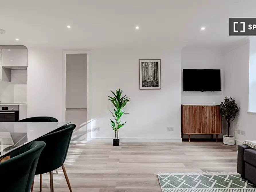 Immagine 2 di Appartamento in affitto  in Sussex Gardens a Paddington