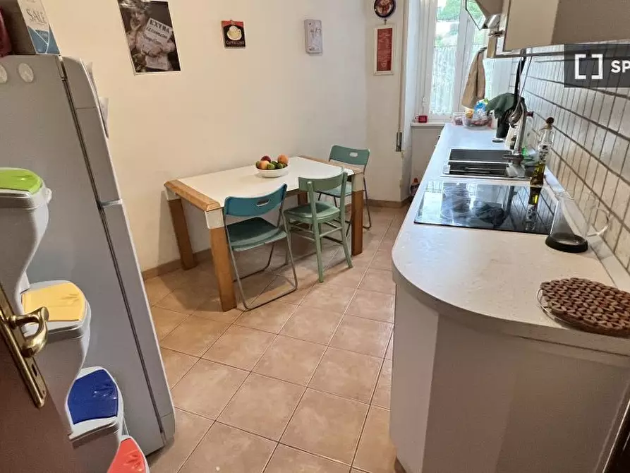 Immagine 3 di Camera condivisa in affitto  in Via Aurelia a Roma