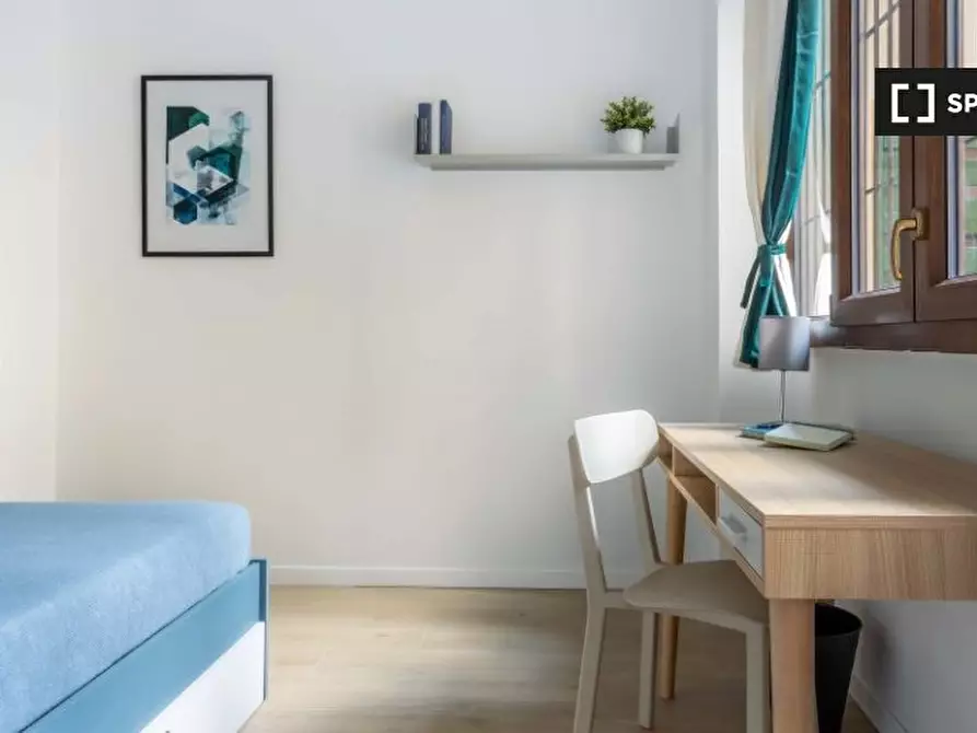 Immagine 2 di Camera condivisa in affitto  in Via Maniago a Milano