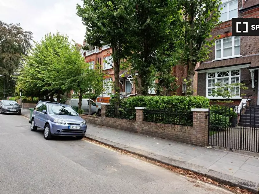 Immagine 15 di Appartamento in affitto  in Maresfield Gardens a Camden Town