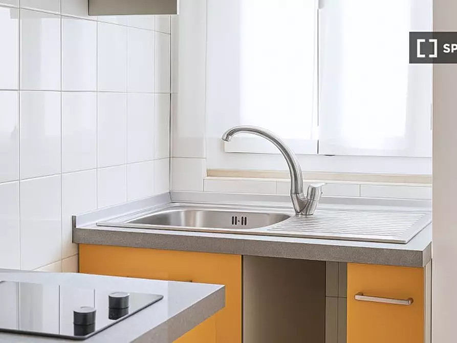 Immagine 7 di Ufficio in affitto  in Via Bergognone a Milano