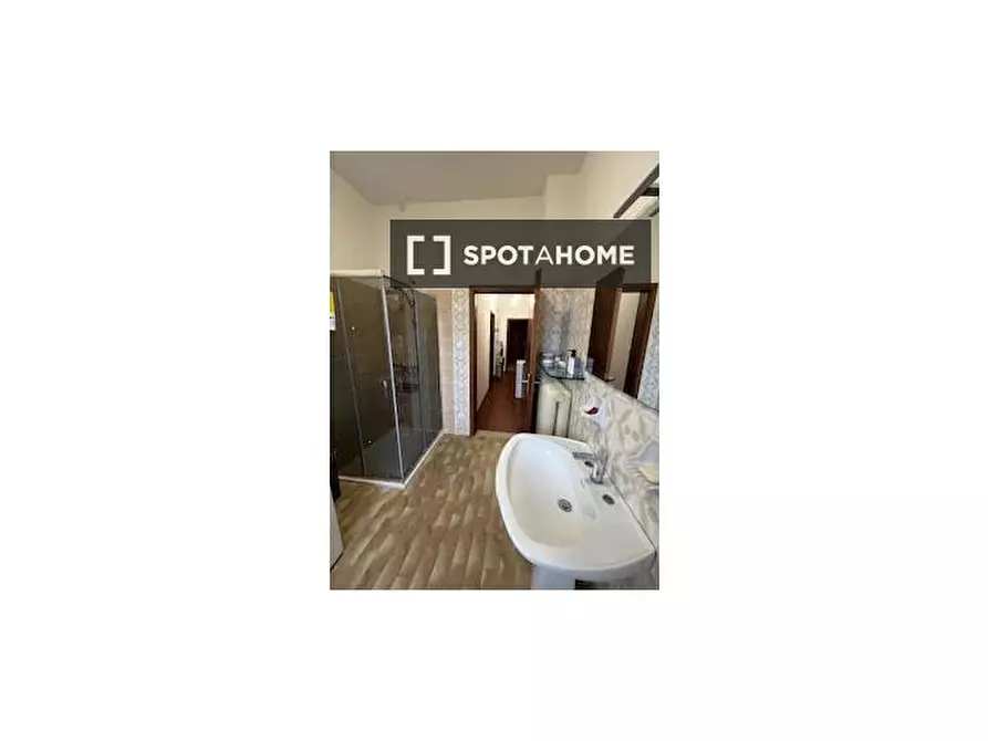 Immagine 7 di Camera condivisa in affitto  in Via Massenzio Masia a Bologna