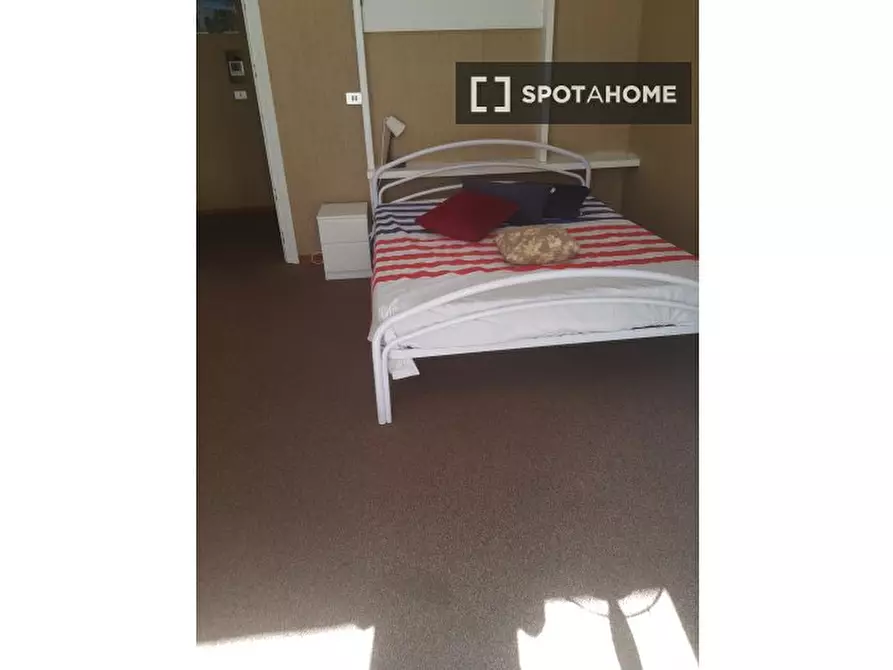 Immagine 5 di Camera condivisa in affitto  in Via Federico Paolini a Torino