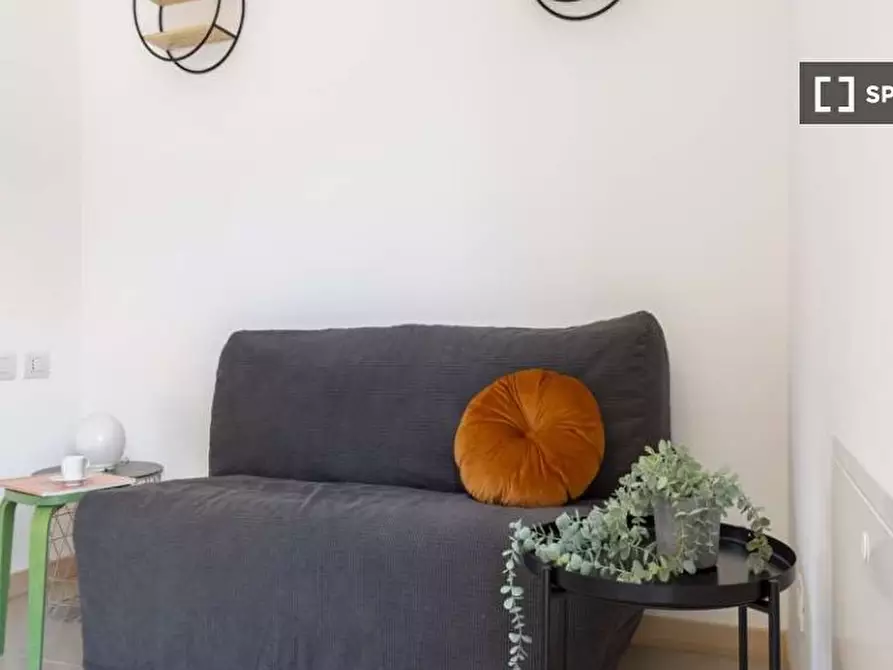 Immagine 1 di Appartamento in affitto  in Via Gardone a Milano