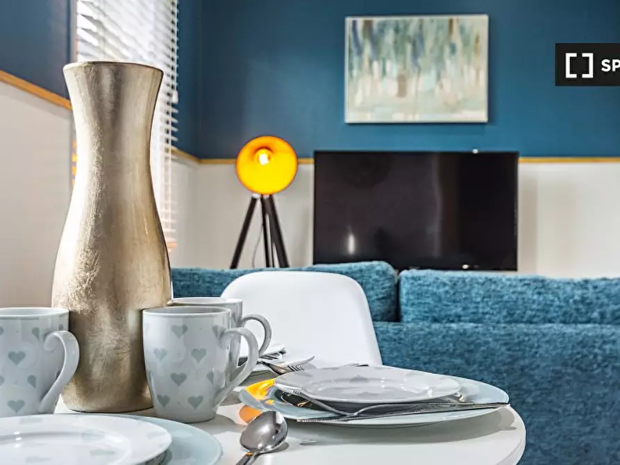 Immagine 5 di Appartamento in affitto  in Iverson Rd a Camden Town