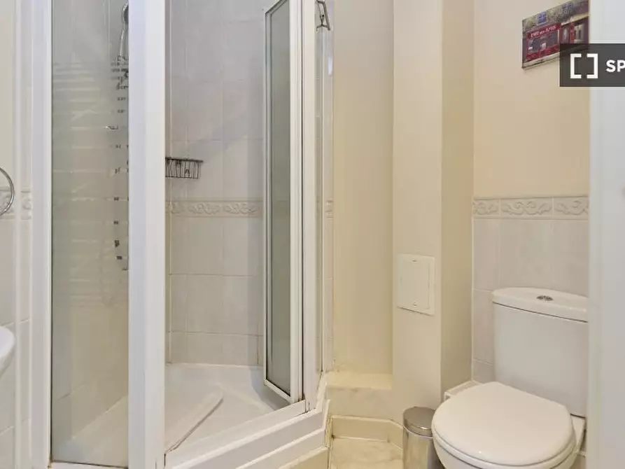 Immagine 11 di Appartamento in affitto  in Butler Close a Barnet