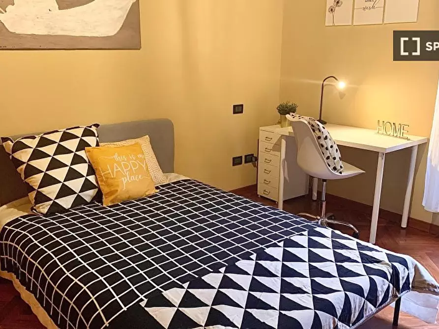 Immagine 4 di Camera condivisa in affitto  in VIA DI SAN SALVI a Firenze