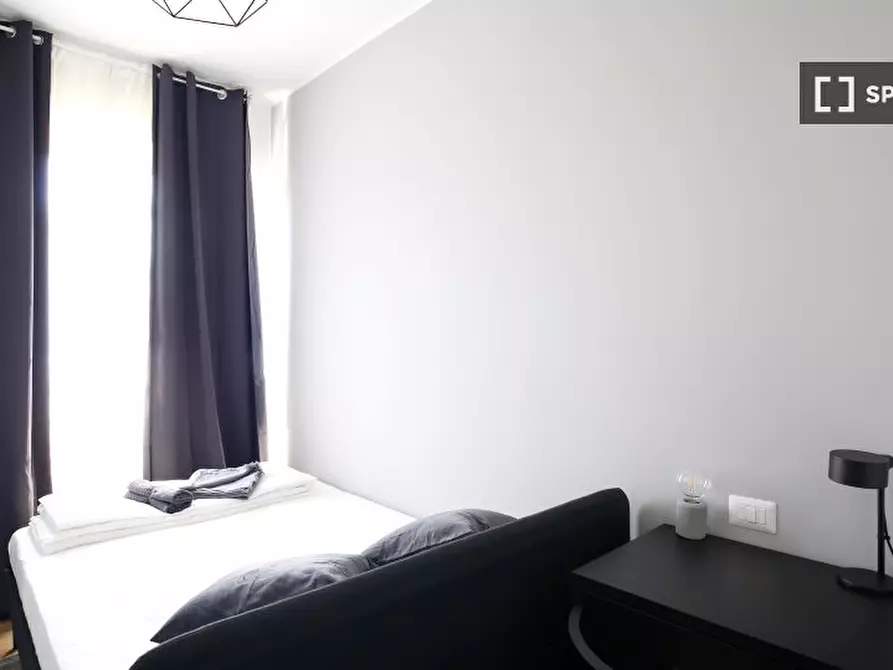 Immagine 3 di Camera condivisa in affitto  in Via Benjamin Constant a Milano