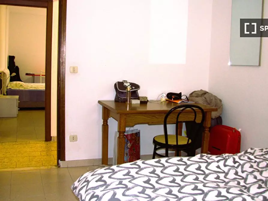 Immagine 10 di Camera condivisa in affitto  in Via Giuseppe de Robertis a Roma