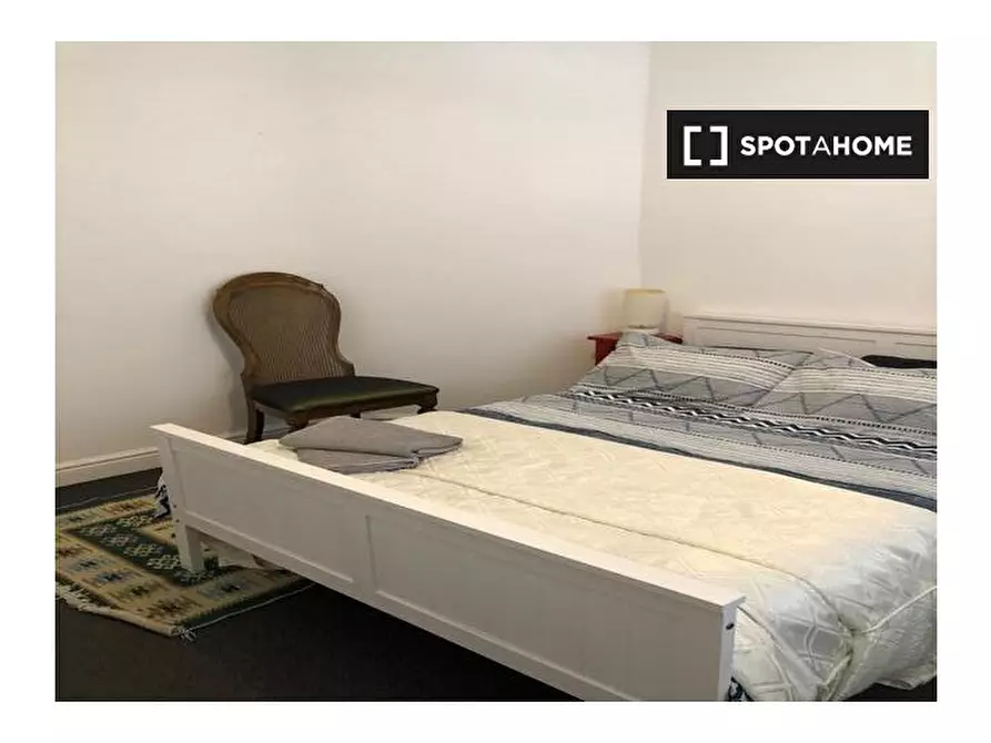 Immagine 6 di Camera condivisa in affitto  in Froissart Rd a Eltham