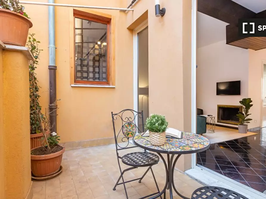 Immagine 10 di Appartamento in affitto  in Borgo Angelico a Roma