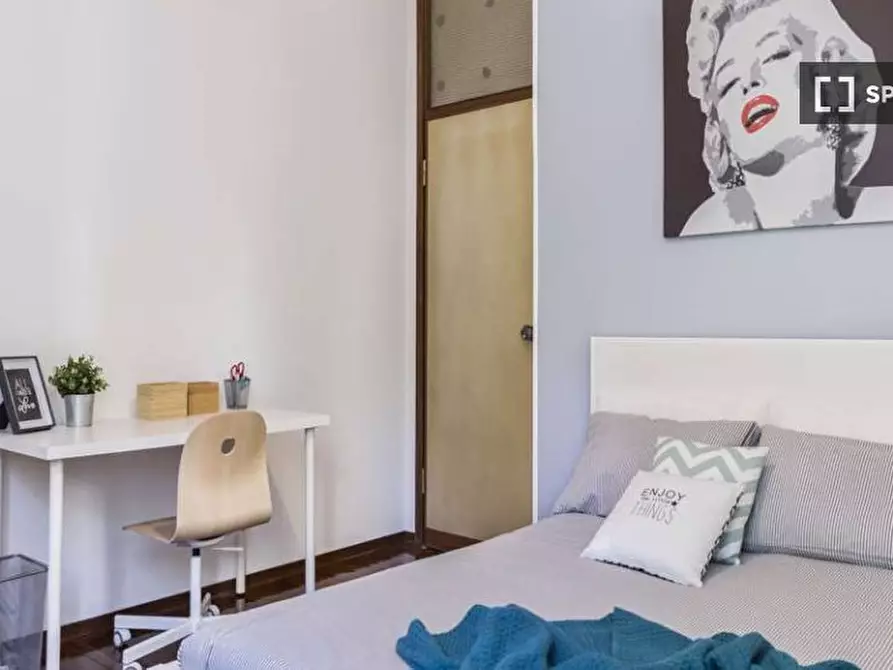 Immagine 1 di Camera condivisa in affitto  in Via Giuseppe Frua a Milano