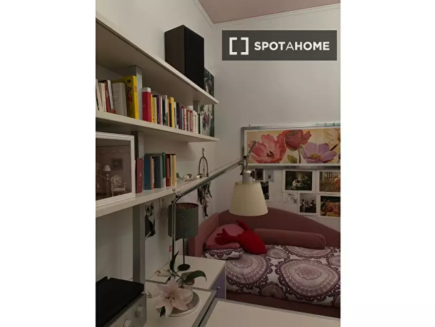 Immagine 6 di Camera condivisa in affitto  in Via Brunetto Latini a Firenze
