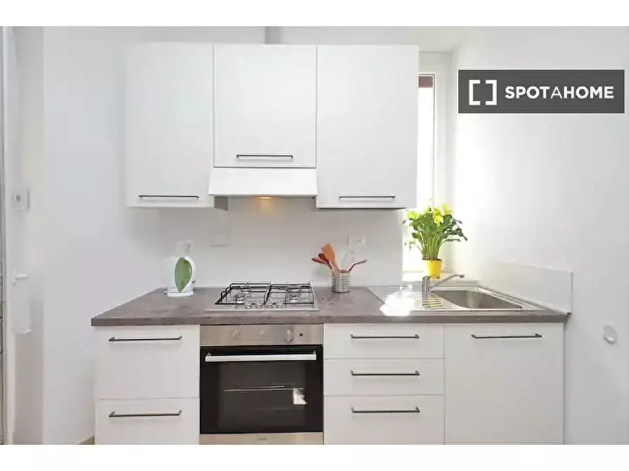 Immagine 15 di Appartamento in affitto  in Via Livorno a Roma