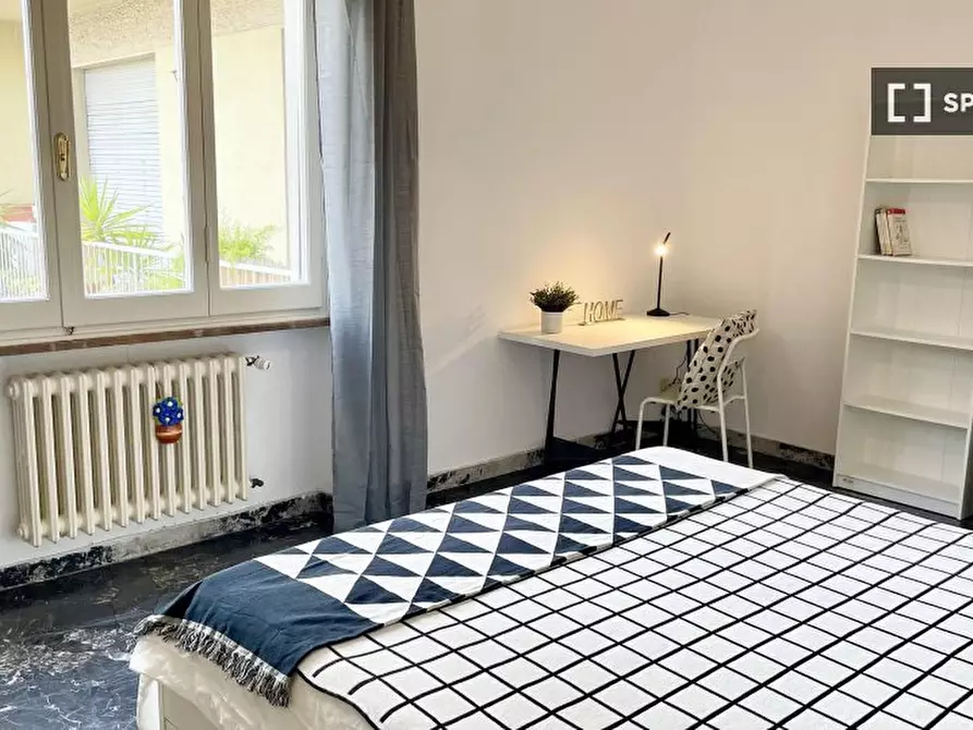 Immagine 2 di Camera condivisa in affitto  in VIA FRUSA/G a Firenze