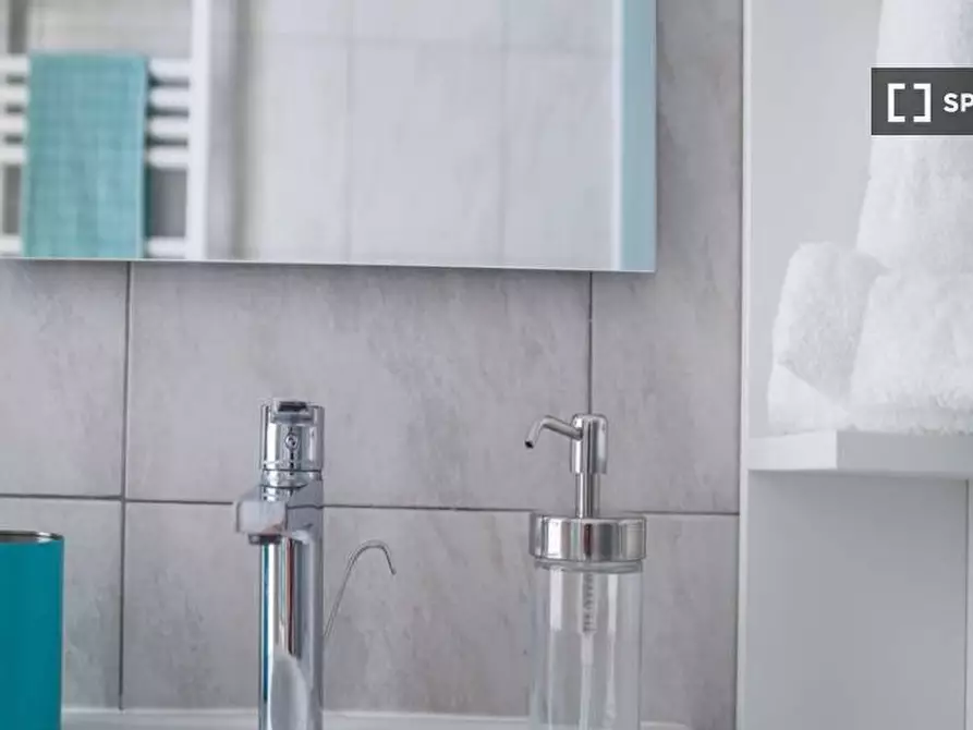 Immagine 18 di Camera condivisa in affitto  in Via Paolo Bassi a Milano