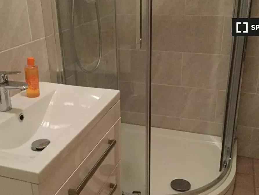 Immagine 5 di Ufficio in affitto  in Gossage Rd a Eltham