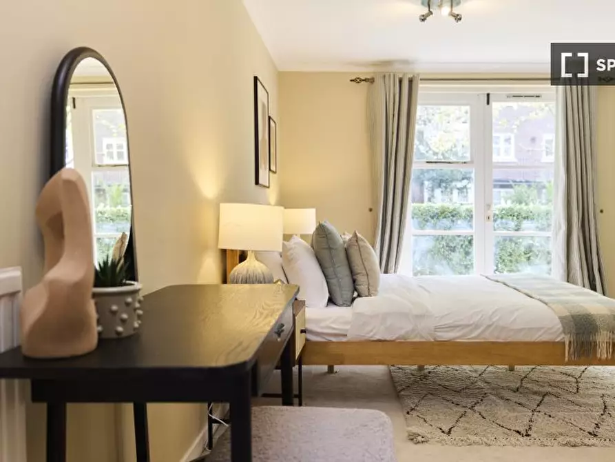 Immagine 16 di Appartamento in affitto  in Brompton Park Cres a Hammersmith