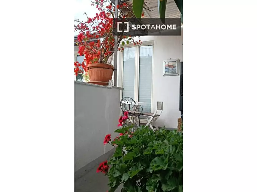 Immagine 2 di Appartamento in affitto  in Via S. Severo a Capodimonte a Napoli
