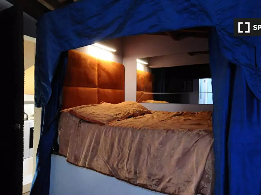 Immagine 15 di Appartamento in affitto  in Lungarno Amerigo Vespucci a Firenze