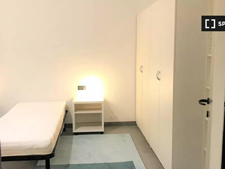 Immagine 3 di Camera condivisa in affitto  in Viale Beatrice D'Este a Milano