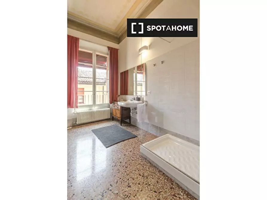 Immagine 17 di Appartamento in affitto  in Via Goito a Bologna