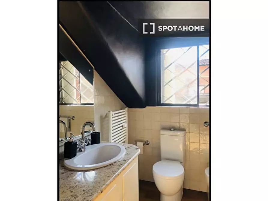 Immagine 3 di Ufficio in affitto  in Via della Spiga a Milano