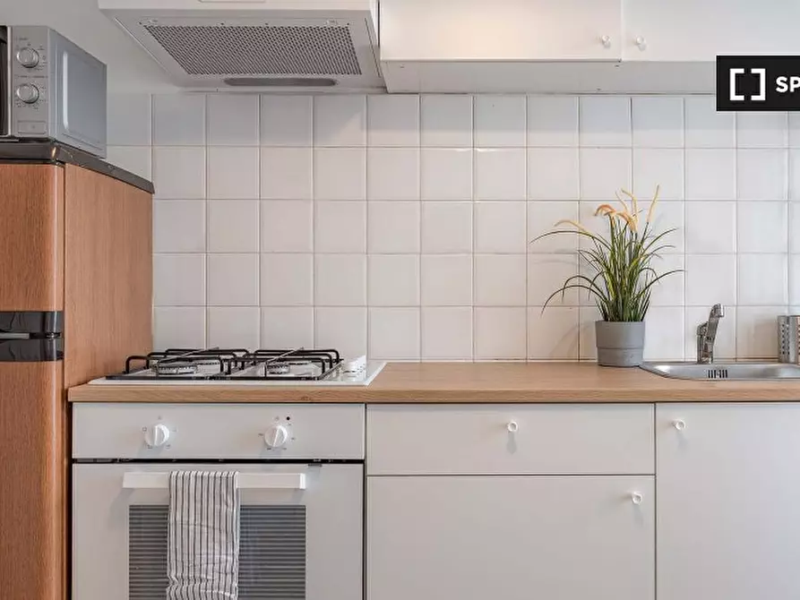 Immagine 7 di Camera condivisa in affitto  in Via Simone Saint Bon a Milano