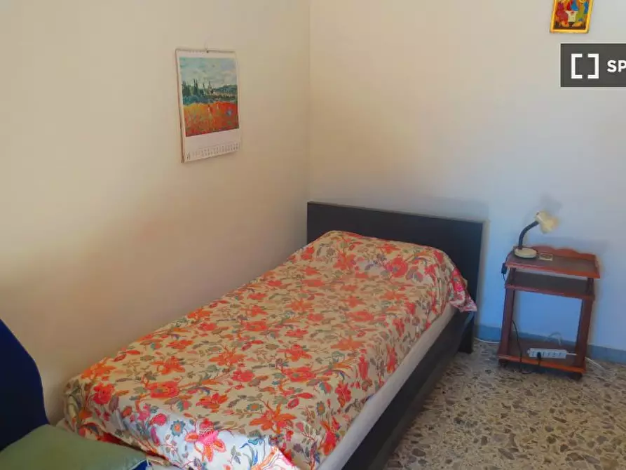 Immagine 2 di Camera condivisa in affitto  in Via Appiano a Roma