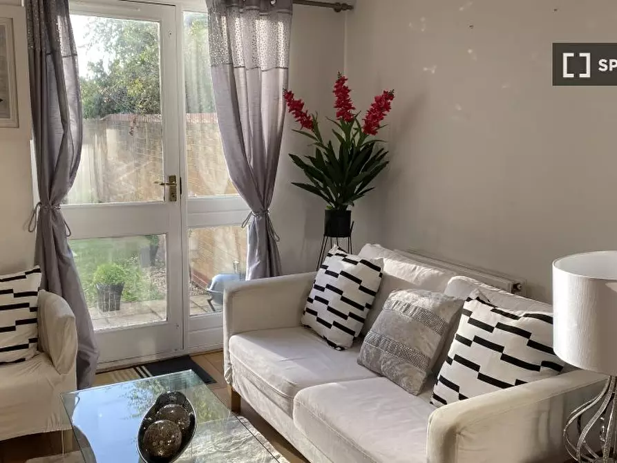 Immagine 5 di Appartamento in affitto  in Grimsby Grove a East Ham