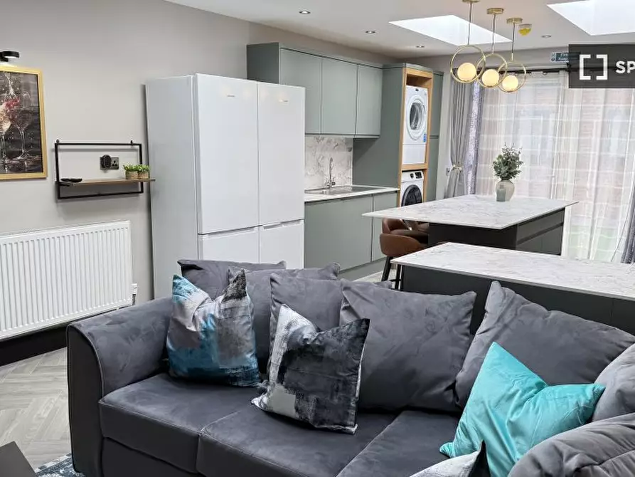 Immagine 19 di Camera condivisa in affitto  in Balmoral Dr a Borehamwood