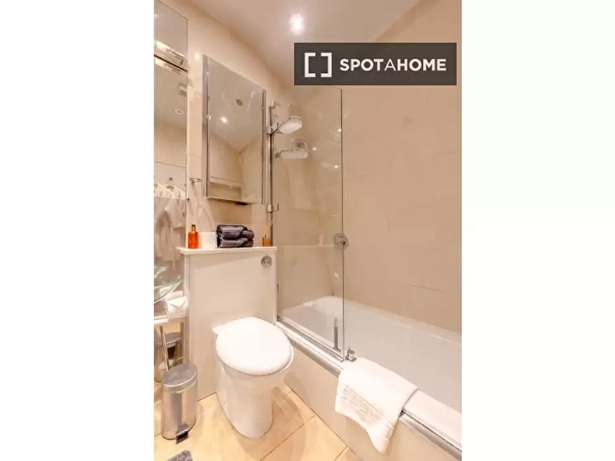 Immagine 19 di Appartamento in affitto  in Ovington Square a Kensington
