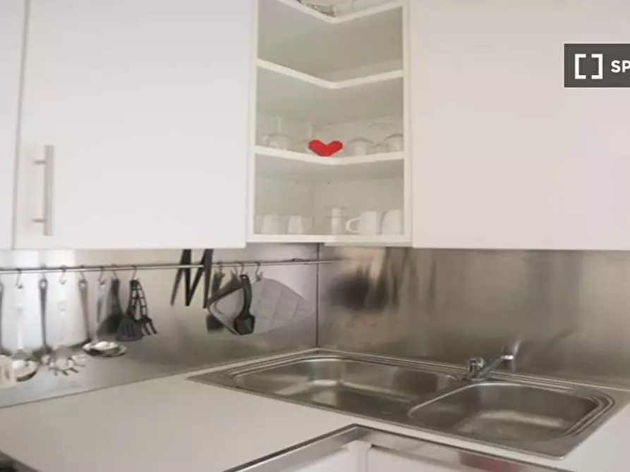 Immagine 8 di Camera condivisa in affitto  in Viale Tunisia a Milano