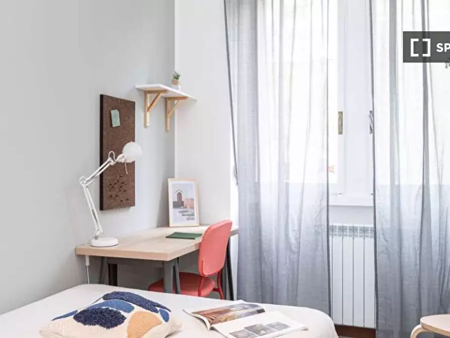 Immagine 3 di Camera condivisa in affitto  in Viale Emilio Caldara a Milano