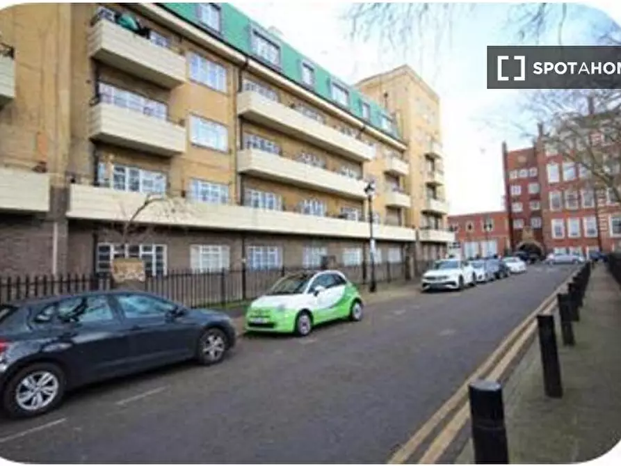 Immagine 4 di Appartamento in affitto  in 48 Arbour Square, London E1 0PP a Poplar